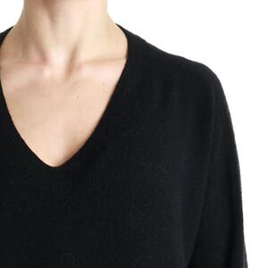 MAGLIA SCOLLO V KONTATTO - Mad Fashion | img vers.300x/